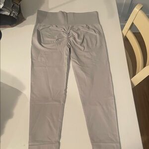 HALARA Light Gray High-Waisted Leggings